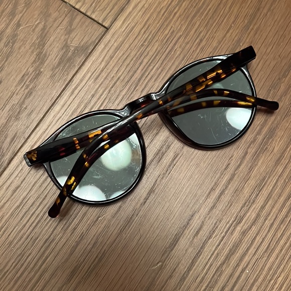 Tortoise Brown Green Reflective Lens Round Sunglasses - Picture 13 of 17